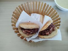 -闫家驴肉老店(华电一校店)