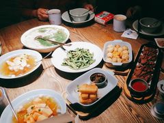 -蜜桃餐厅·伴山(湖滨商业街店)