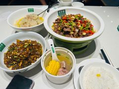 -绿草地·湘菜(7mall店)