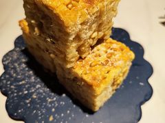 香爆嘴松子仁萨其马-喜势点·糖沙翁手工茶点·本地人茶居(永庆坊店)