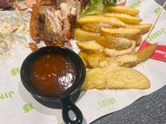 -JINNS锦时 steak&pizza(浸信会礼拜堂旧址店)