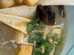 -小杨生煎(金山百联购物中心3楼店)