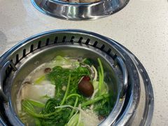 -龍歌自助小火锅(市南金茂湾店)