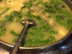 牡蛎豆腐汤-95号酱骨·一块豆腐(展春园西路店)
