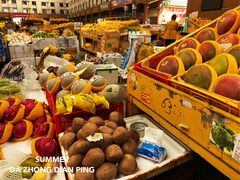 -三亚新鸿港水果一级批发市场