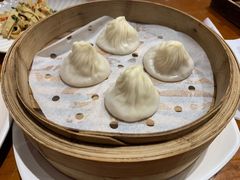 土猪鲜肉小笼包-龍堂蟹黄小笼包(万家丽店)