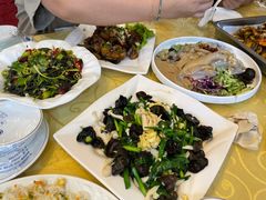-鑫渔港海鲜本地菜·山海关浑锅(东戴河店)