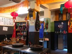 大堂-老姐石板烧烤+铜炭火锅(总店)