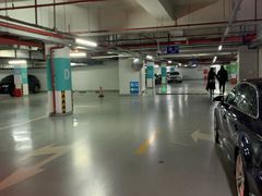 -九六广场-停车场