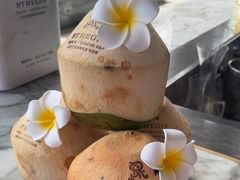 -三亚亚龙湾瑞吉酒店·宴悦Driftwood·游水海鲜·牛排·草坪·私人定制