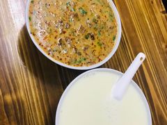 -云南大锅豆浆店