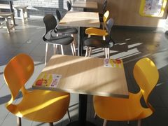 大堂-麦当劳(北京昌金路得来速餐厅店)