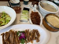 -梅利汴京烤鸭•开封豫菜地标店(东大街店)