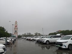 -奥特莱斯停车场