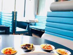 景观位-凤凰湘语·平价海鲜餐厅(浦东旗舰店)