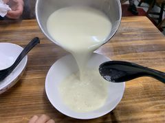 -云南大锅豆浆店