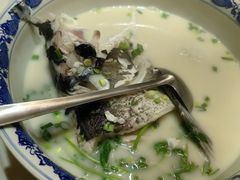 -南京金牛湖巨碗鱼头
