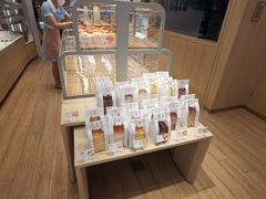 面包甜点陈列柜-好利来(东直门银座店)