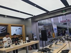 -DJI大疆(深圳华强北曼哈授权体验店)