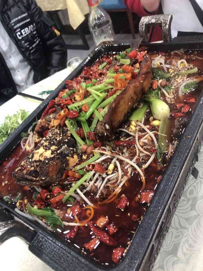 食尚小厨-"[薄荷]环境:食尚小厨坐落在旬阳路路上."-大众点评移动版