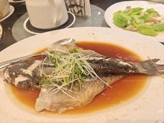 -广州中心皇冠假日酒店·百粤楼