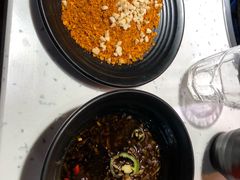 -钢管厂五区小郡肝串串香(奥克斯广场锦城万达店)