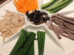 鸡丝凉米线-云海肴云南菜(正大广场店)