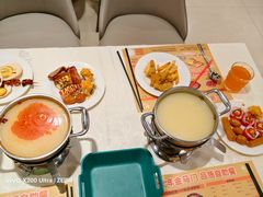 -金马门国际美食百汇(珞喻路店)