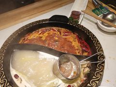 重庆牛油辣+骨汤-川中渝夫火锅(铜陵万达广场店)