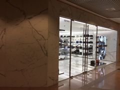 -SAINT LAURENT(海港城店)