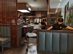 -高玛纳驴肉火烧(一世界店)