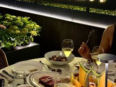 -MONICH牛排融合餐厅(和义大道购物中心店)