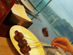 -荣誉国际酒店-云顶旋转餐厅