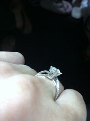 豪华款戒托-威德钻石-克拉钻大本营(南京东路店)