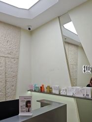 -八佰伴8008星级形象店