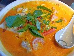 -大头虾越式风味餐厅(光明广场店)