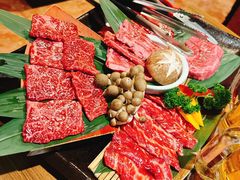 家族拼盘-炼火烤肉店