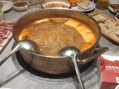 -野山舂·贵州现舂酸汤牛肉(民生路店)