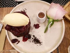 -FLOVIE FLORIST CAFE