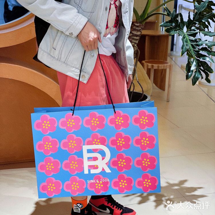 没有哪个女孩子能空手走出这家烘培店！