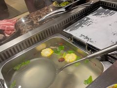 -牛里牛气· 榴莲海鲜鲜牛肉自助火锅·烤肉(横岗店)