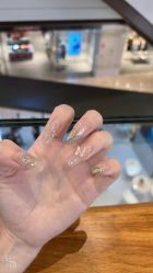 -吉吉靓甲美睫