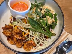 泰式大虾泰碗配辣味青柠水-Wagas沃歌斯(信泰中心商场店)