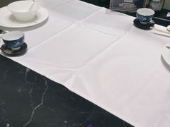 -红鼎豆捞·非遗鲍皇汤火锅(宝丰路店)