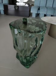 -颜蕾医美·黄金微针·水光·玻尿酸·超声炮·抗衰中心