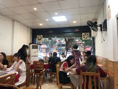 大堂-洪霞餐馆