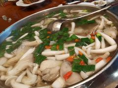 菌菇鸳鸯滑-同君福大酒楼(紫新路店)
