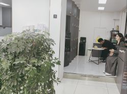 -阿三造型烫染•接发