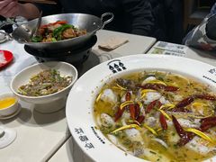 -渔语鱼酸菜鱼新川菜(来福士店)