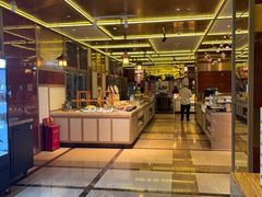 -大中华希尔顿酒店-念自助餐·嗨啤·小龙虾